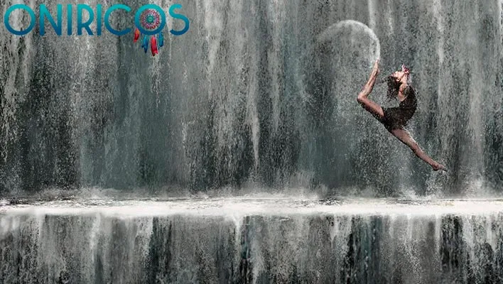 significado de Soñar con bailar bajo la lluvia