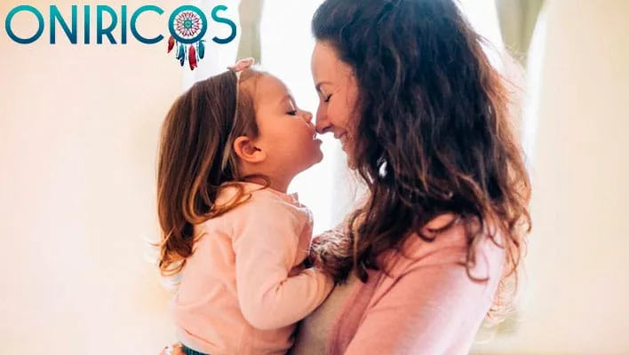 significado de Soñar con tu madre sonriendo