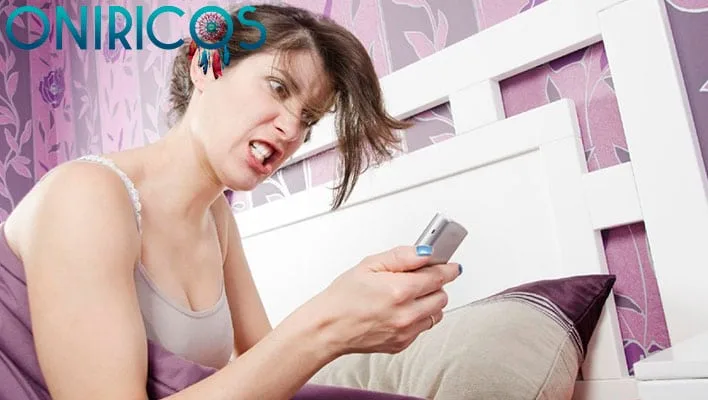 significado de soñar que tu ex pareja te llama para discutir o te escribe - oniromancia