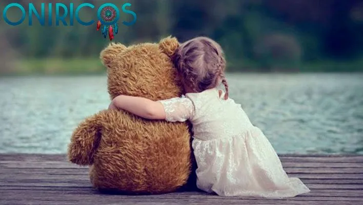 dreaming about hugging a friend - oneiromancy