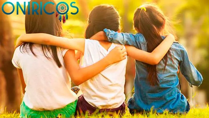 dreaming about friends from the past - oneiromancy