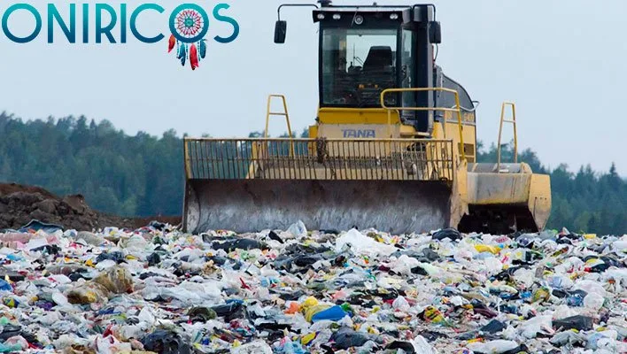 dreaming about trash - oneiromancy