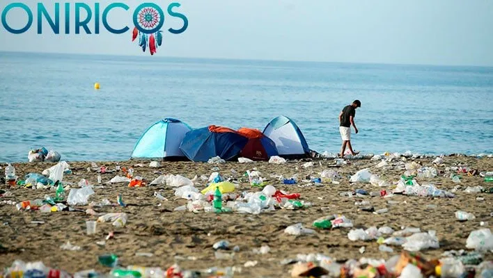 dreaming about trash and junk - oneiromancy