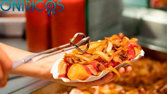 dreaming about eating junk food - oneiromancy