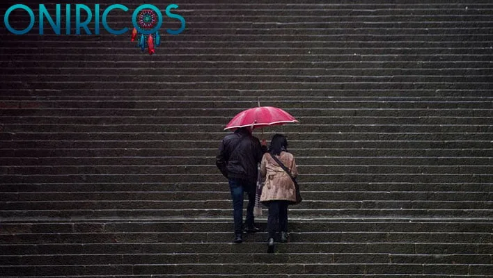 dreaming about a past love walking away - oneiromancy