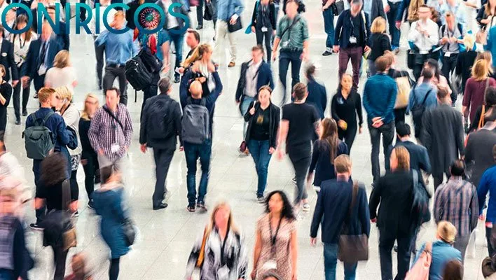 dreaming about lots of people - oneiromancy