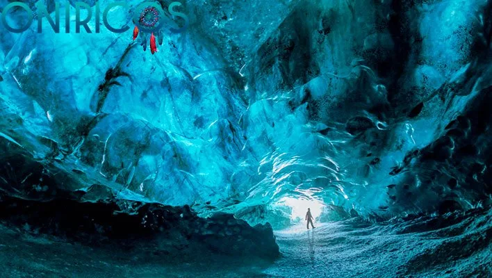 dreaming about a lot of ice - oneiromancy