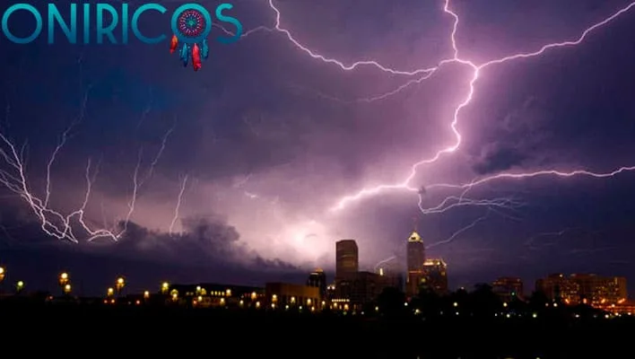 dreaming about thunderbolts - oneiromancy