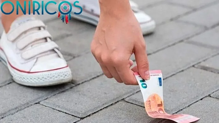 dreaming that you find money - oneiromancy.jpg