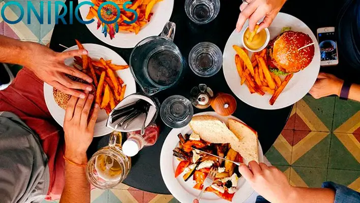 soñar con comer - oniromancia
